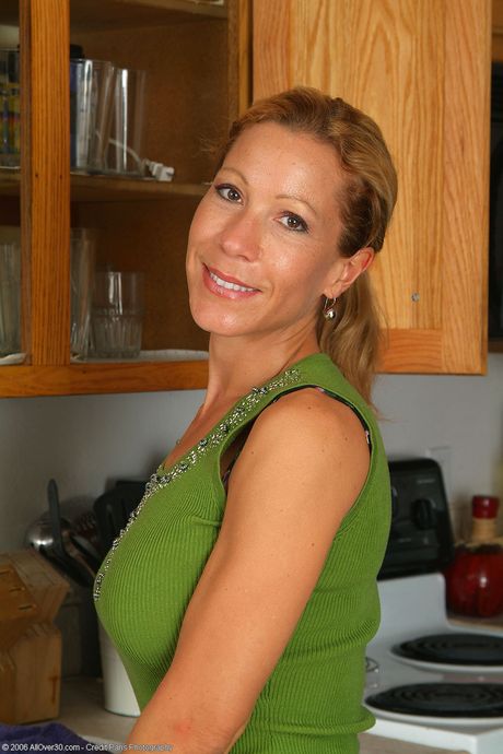 Mature Milf Pics